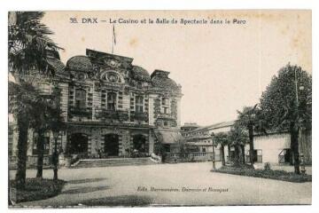 1 vue - Le casino et la salle de spectacle dans le parc (ouvre la visionneuse)