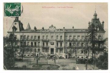 1 vue - Les Grands Thermes (2° façade principale) (ouvre la visionneuse)