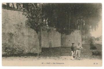 1 vue - Les Remparts (ouvre la visionneuse)