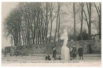 1 vue - Nouveau parc et statue au pied des remparts Gallo-Romains (ouvre la visionneuse)