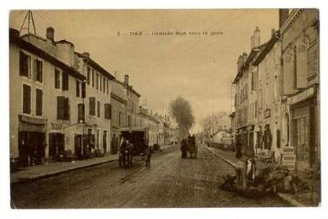 1 vue - Grande rue vers la gare (rue St Vincent de Paul) (ouvre la visionneuse)