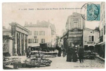 1 vue - Marché sur la Place de la Fontaine Chaude (ouvre la visionneuse)