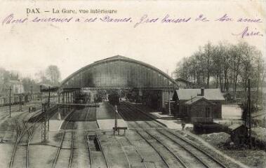 1 vue - La gare, vue intérieure (ouvre la visionneuse)