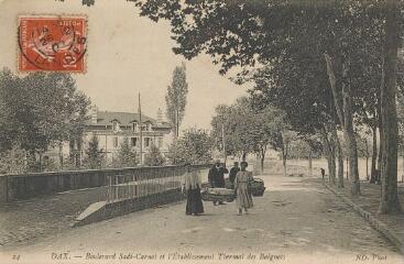 1 vue - Boulevard Sadi-Carnot et l\'établissement thermal des Baignots (ouvre la visionneuse)