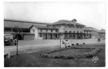 1 vue - La gare (ouvre la visionneuse)