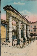 1 vue - La Fontaine Chaude (ouvre la visionneuse)