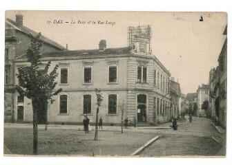 1 vue - La Poste et la Rue Large (ouvre la visionneuse)
