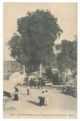 1 vue - La place Thiers et la Promenade des Remparts (ouvre la visionneuse)